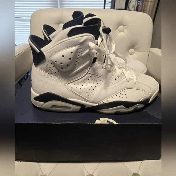 Midnight NAVY AIR JORDAN 6 ( GREAT CONDITION) - Picture 4 of 15